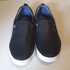 Boys Tommy Hilfiger slipons